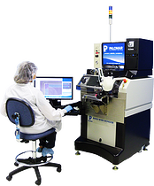 8000i-Ergo_Technician-small