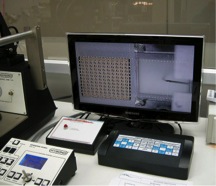 Hybond split screen monitor view shows the die before pickup and the epoxy tip during dispense